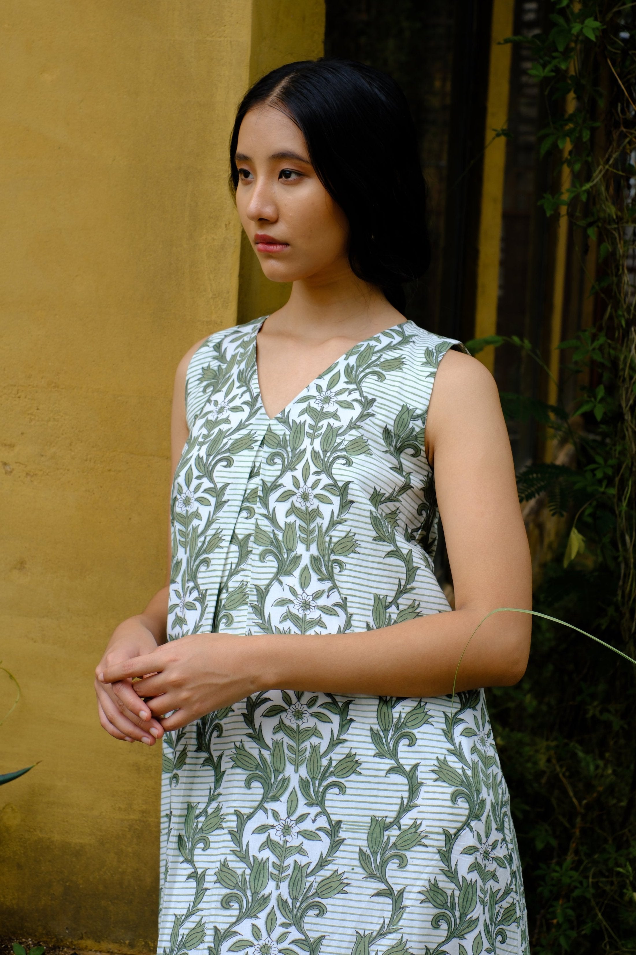 floral_green_&_white_summer_dress