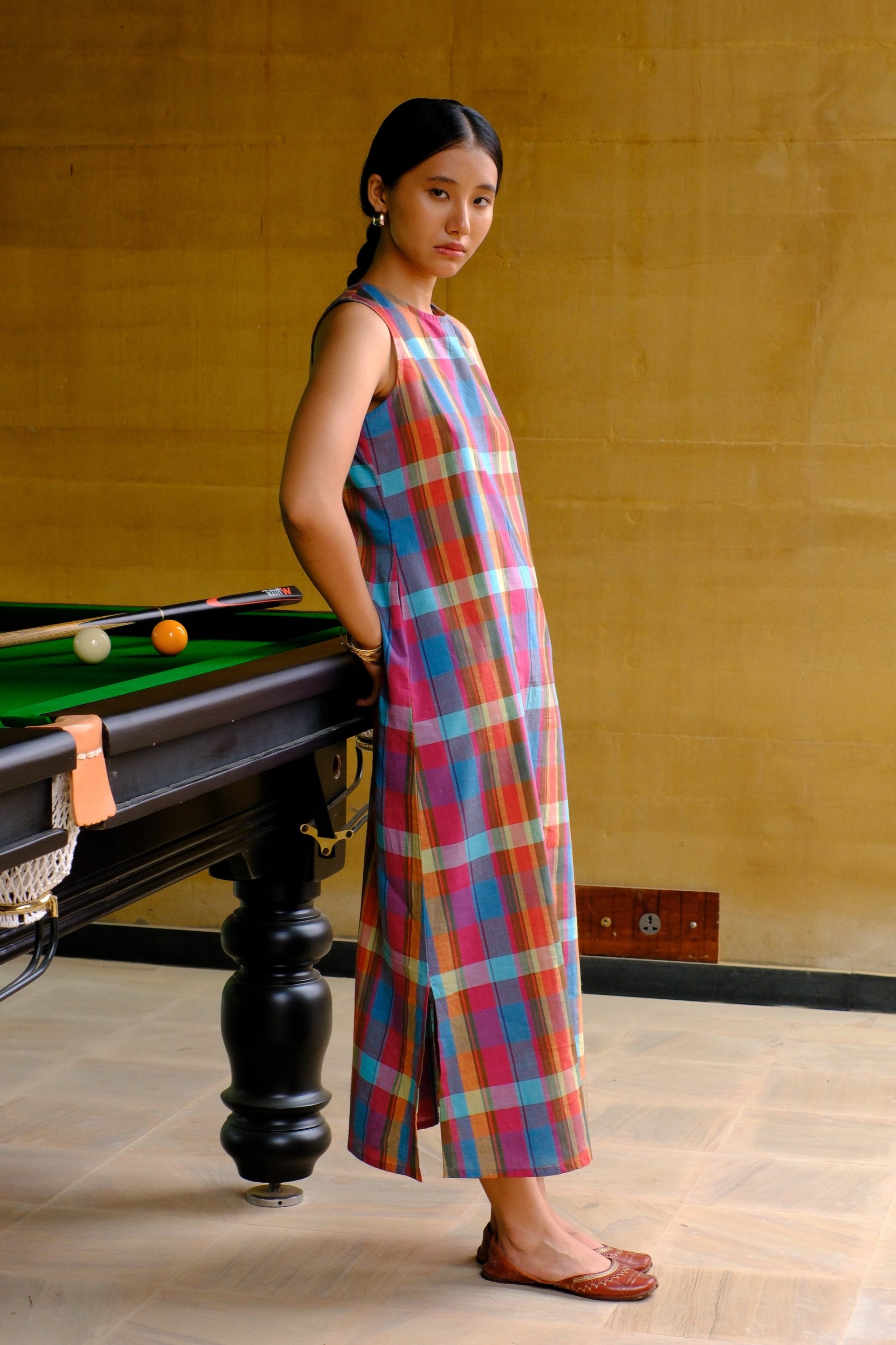 sleeveless madras checks dress