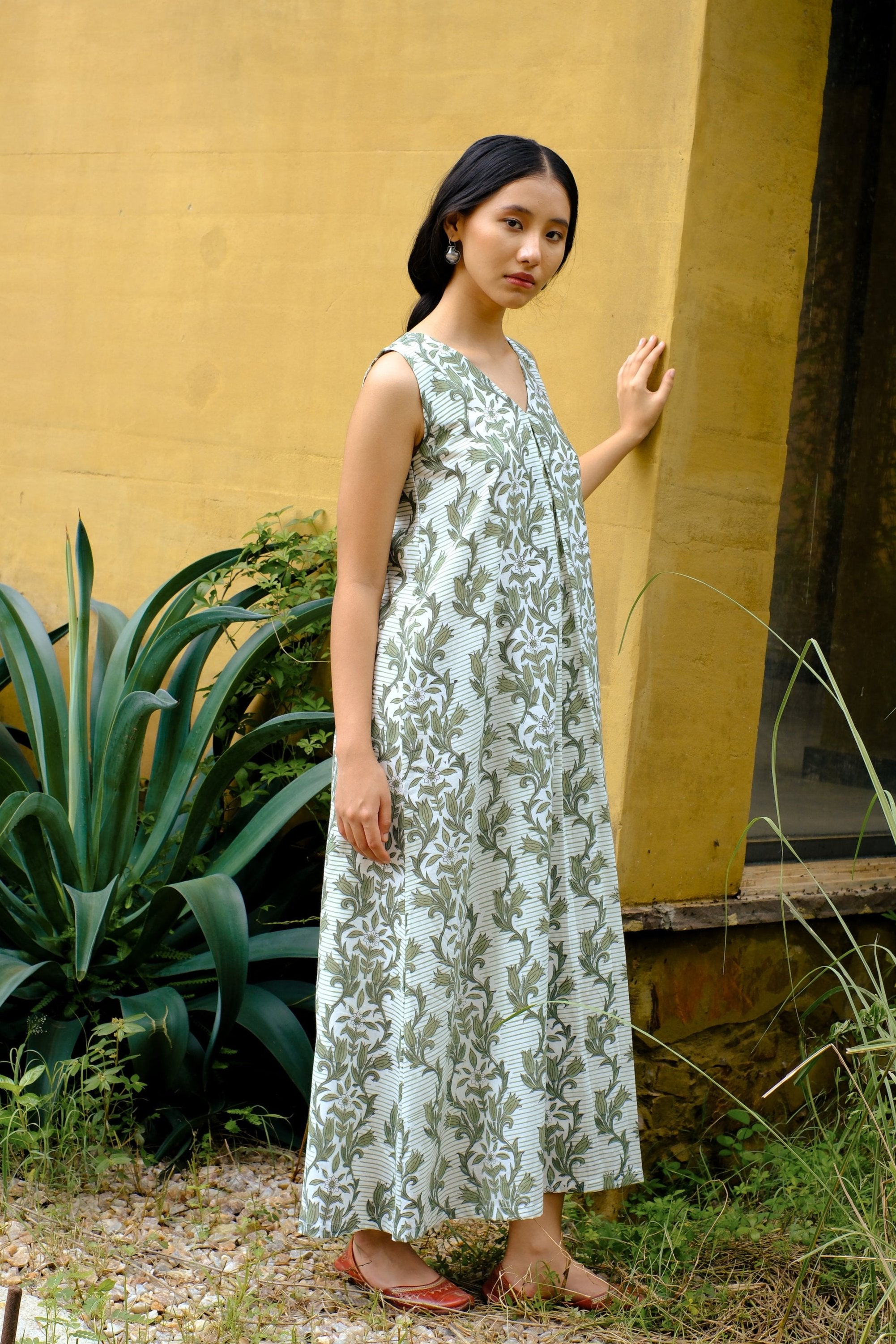 white_green_floral_dress